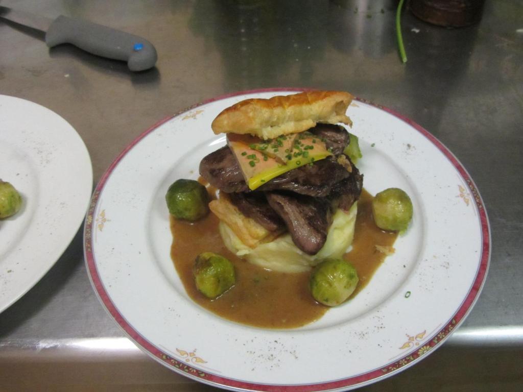 Logis-Hotel Restaurant Auberge Les Vallees Du Perche Vichères Kültér fotó