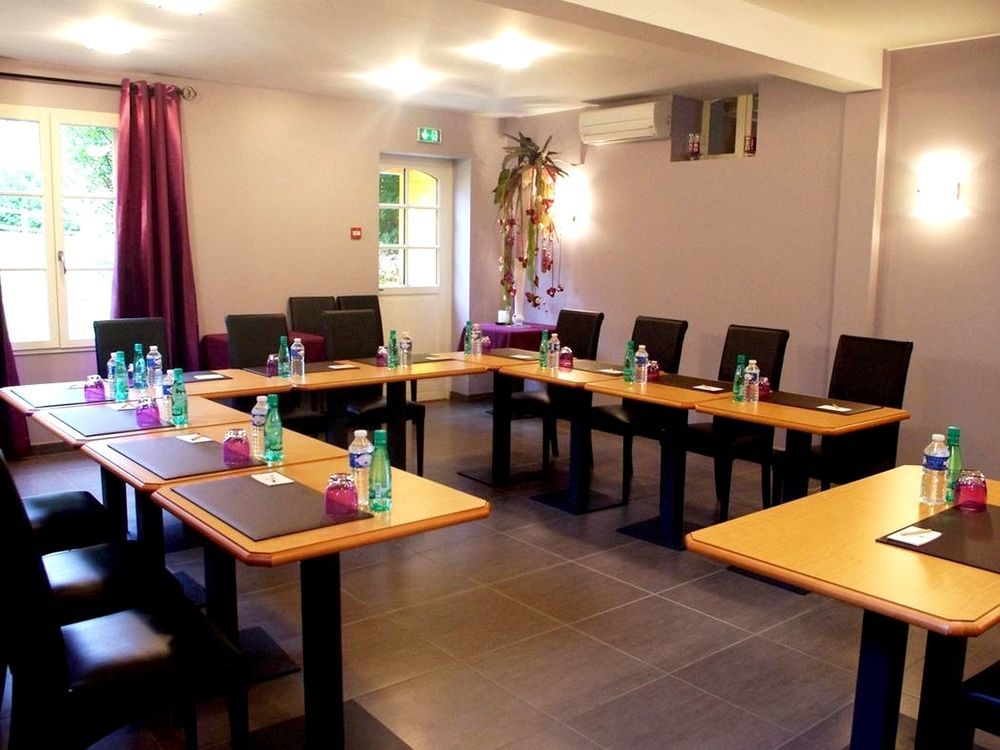 Logis-Hotel Restaurant Auberge Les Vallees Du Perche Vichères Kültér fotó